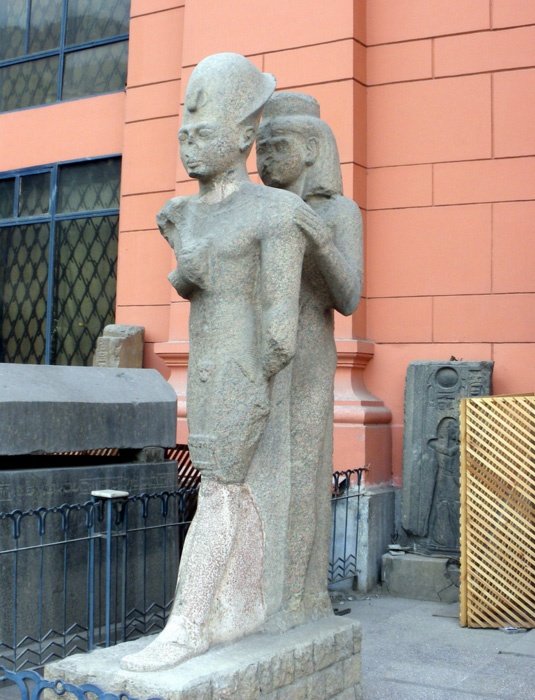 Аменхотепа III и его супруга Тии