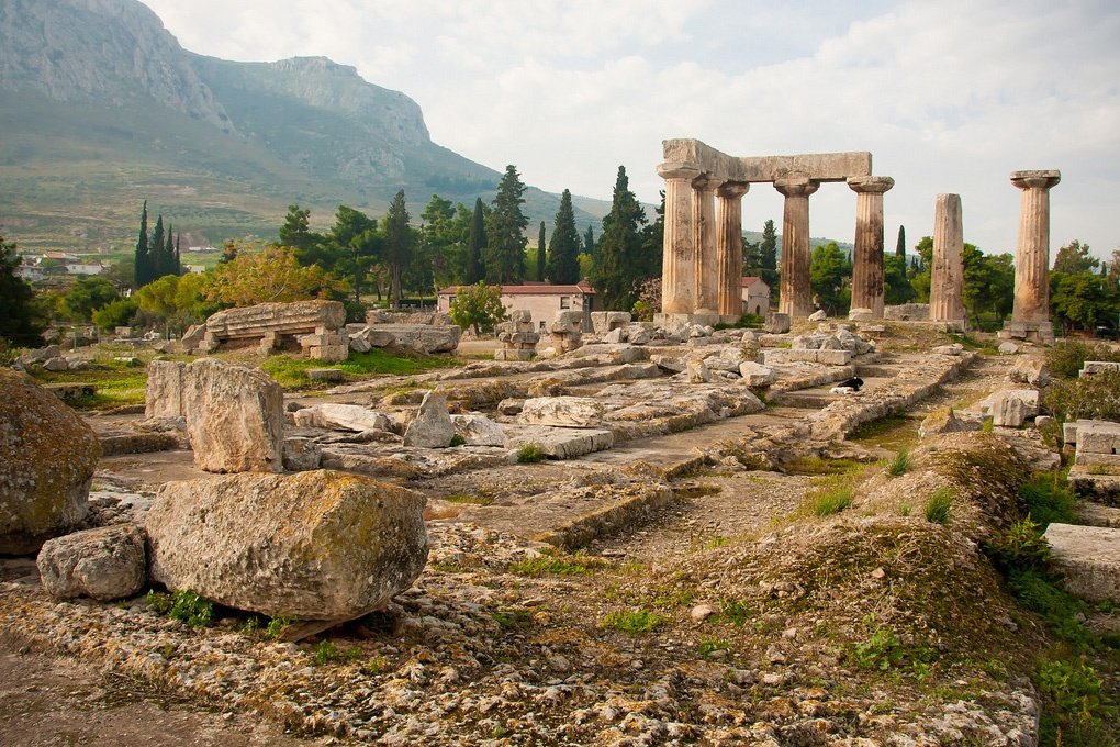 Руины Древнего Коринфа