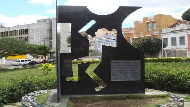 Монумент в память о политических убийствах и похищениях