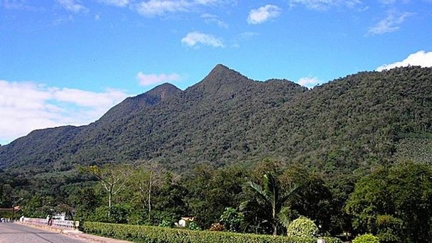 Гора Morro do Boi