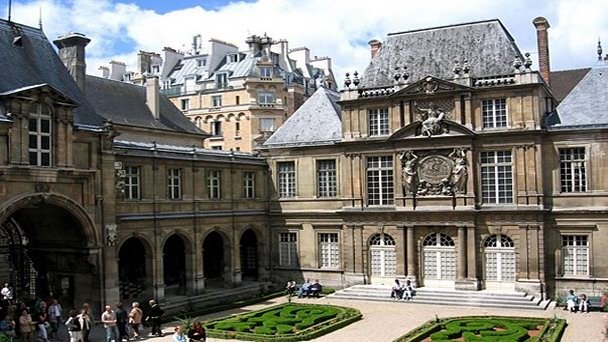 Музей истории Парижа (музей Карнавале)