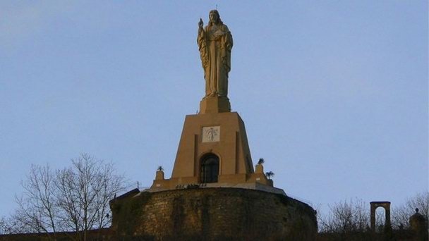 Статуя Христа на горе Монте-Ургуль