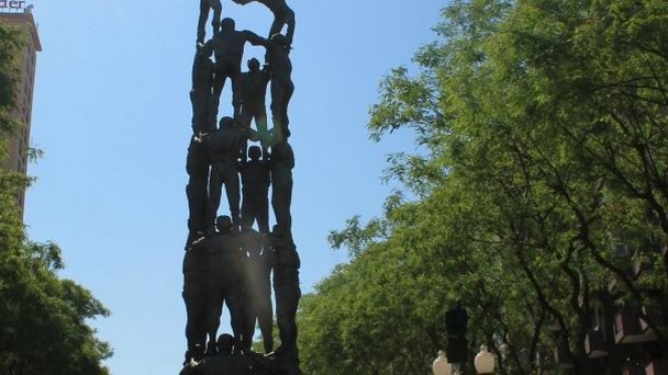 Скульптура Els Castellers
